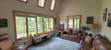 Main picture of 2935 Acorn Ln NE