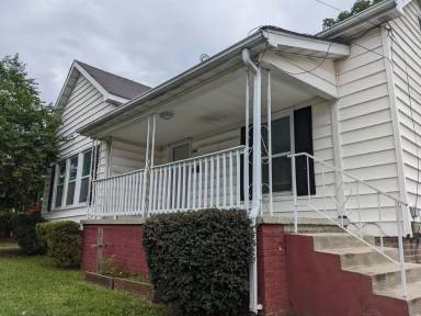 Main picture of 438 Allison St NW
