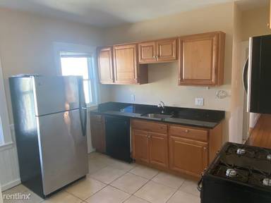 Main picture of 3907 Washington St