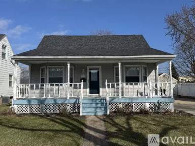 Main picture of 2603 Thayer Dr