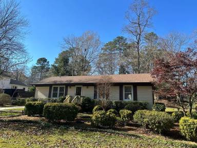 Main picture of 402 Hudson Ct
