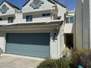 Main picture of 12 Shoal Dr E