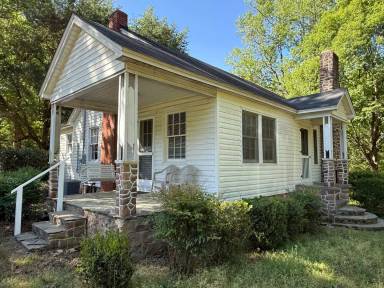 Main picture of 2109 Horne Town Rd