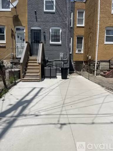 Main picture of 2711 Ashland Ave