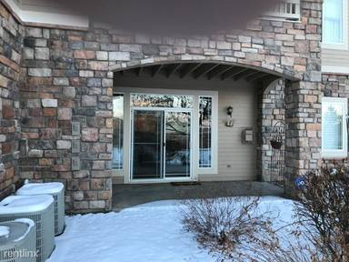 Main picture of 8412 S Holland Ct