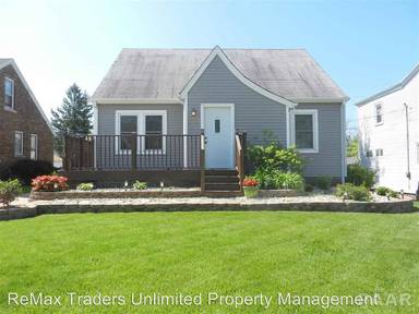 Main picture of 1210 E Elmhurst Ave