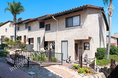 Main picture of 1915 Estrella de Mar Ct