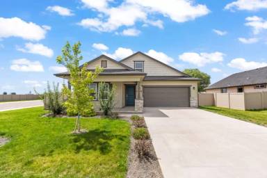 Main picture of 15837 N Limestone Way