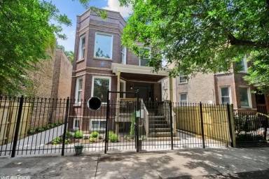 Main picture of 5816 N Ridge Ave