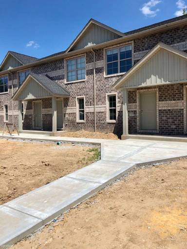 Main picture of 113 Rolling Oaks Dr