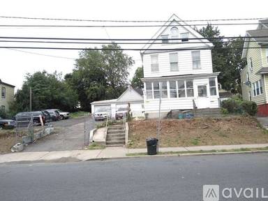 Main picture of 153 Stuyvesant Ave