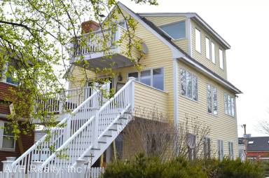 Main picture of 24 Western Ave