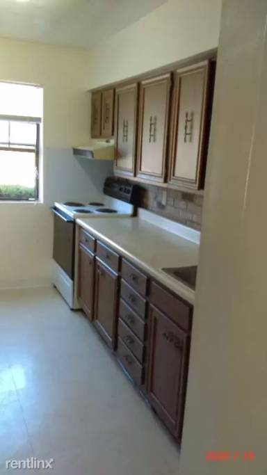 Main picture of 5265 College Corner Pike