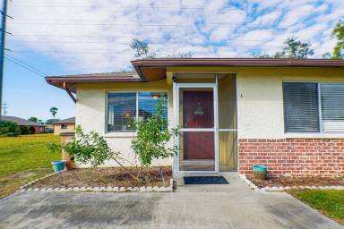 Main picture of 4406 Santa Barbara Blvd