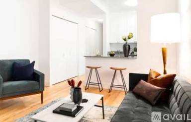 Main picture of 45 Wall St Apartments