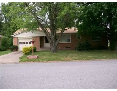 Main picture of 215 S 13th Pl