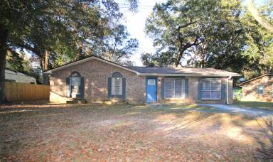 Main picture of 5180 Catalina St