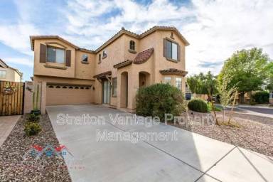 Main picture of 3629 E Moreno St