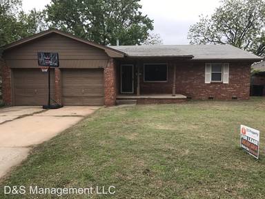 Main picture of 2201 SW 68th St