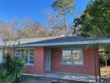 Main picture of 824 Gentry Dr