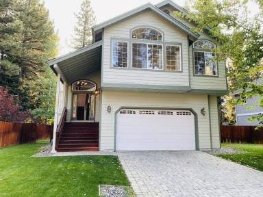 Main picture of 2898 Lodgepole Trl