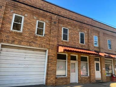 Main picture of 205 S Lewis St