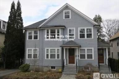 Main picture of 261 Walnut St