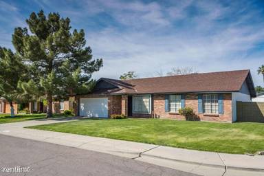 Main picture of 4802 W Gelding Dr