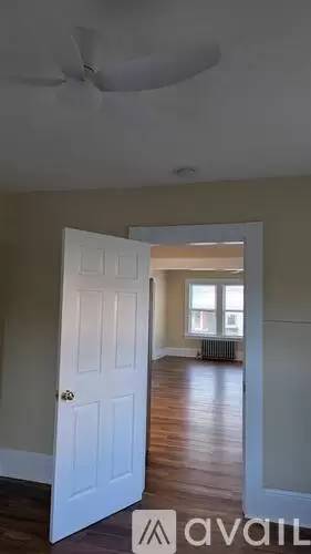 Main picture of 34 Maple St