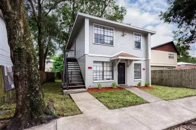 Main picture of 3120 SW 26th Ter