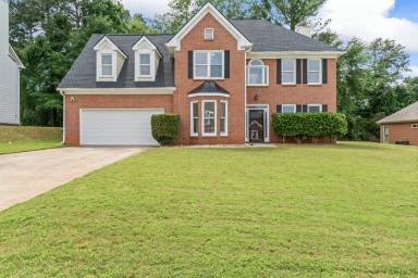 Main picture of 4267 Azalea Walk