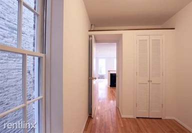 Main picture of 303 E 81st St