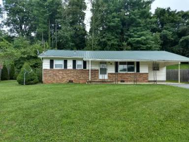 Main picture of 709 Rolling Hills Dr