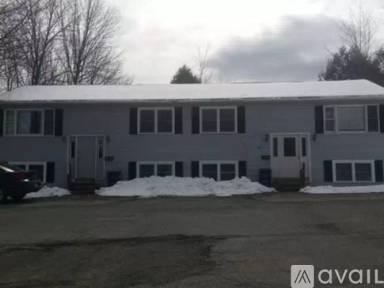 Main picture of 326 Center St
