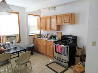 Main picture of 560 Douglas Ave