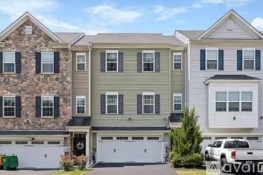 Main picture of 106 Master Ave