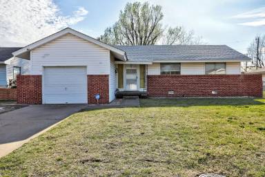 Main picture of 1520 Brookdale Dr