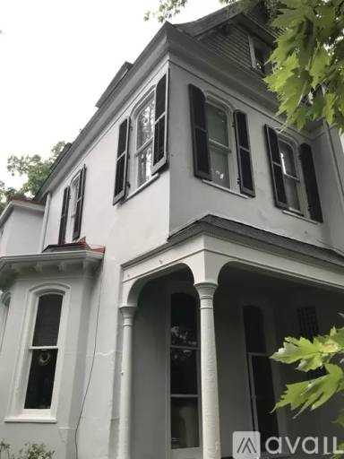 Main picture of 347 Bank St