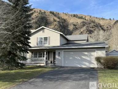 Main picture of 751 Angela Dr