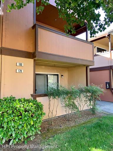 Main picture of Windsong Garage