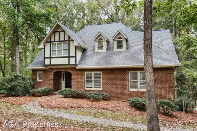 Main picture of 1041 Winthrop Pl
