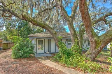 Main picture of 1340 Eagleview Dr