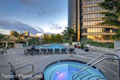 Main picture of Harbor Club Condos