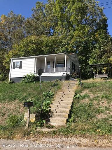 Main picture of 2741 Delaware Ave