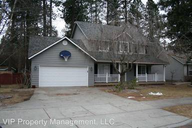 Main picture of 302 S Riverside Harbor Dr