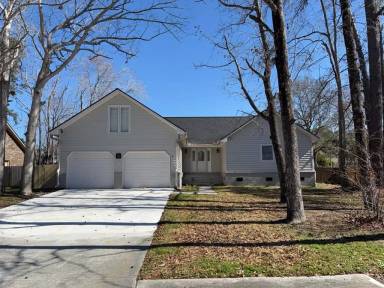 Main picture of 313 Savannah Round