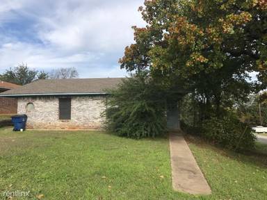 Main picture of 1601 W Elm St