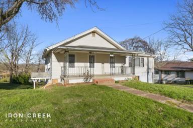 Main picture of 10 Pelzer St
