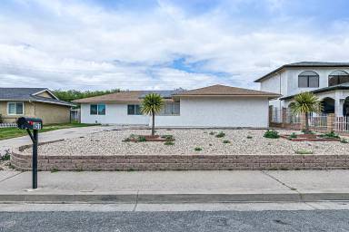 Main picture of 457 Mountain View Dr