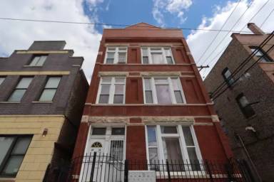 Main picture of 1711 S Laflin St
